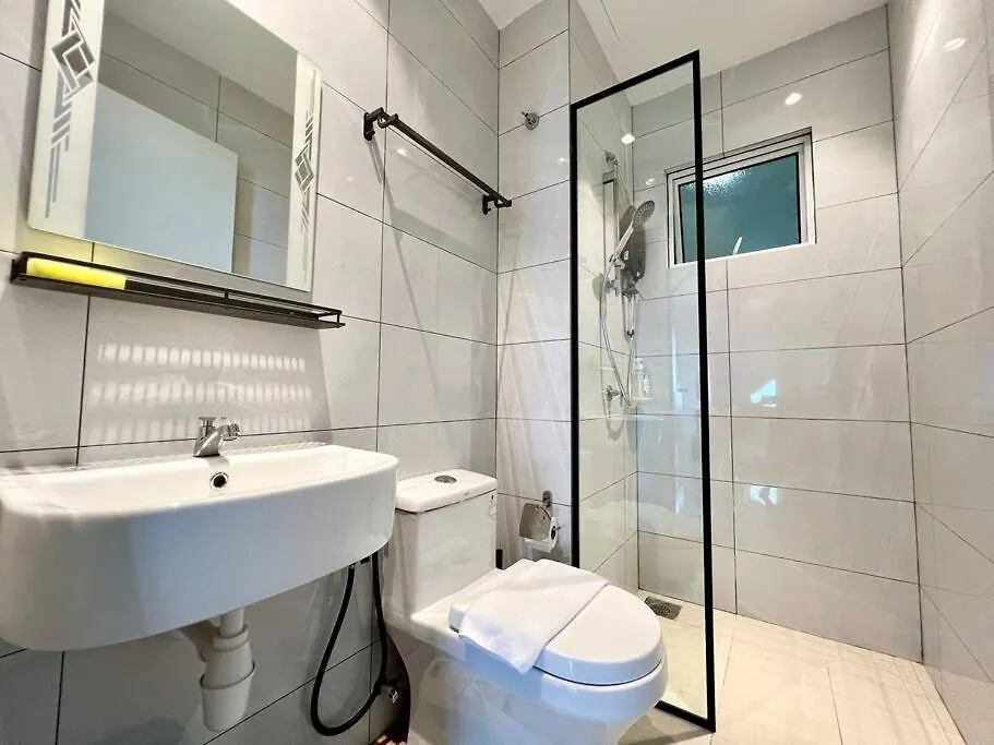 New Amber Cove Impression Melaka 6Pax/2Br/2Nh/1Prk Daire